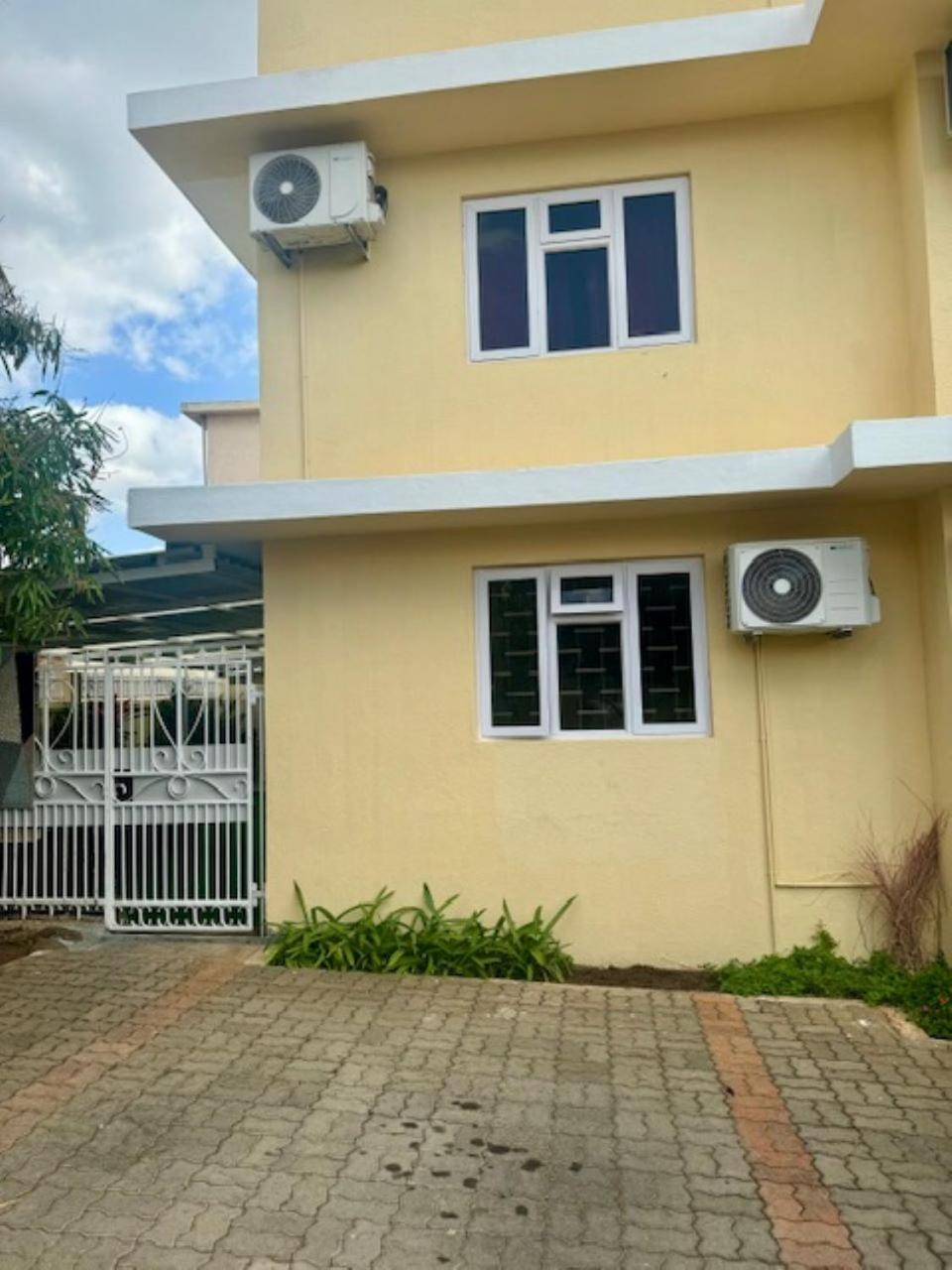 Residence Barbera Apartments Flic en Flac Exterior photo